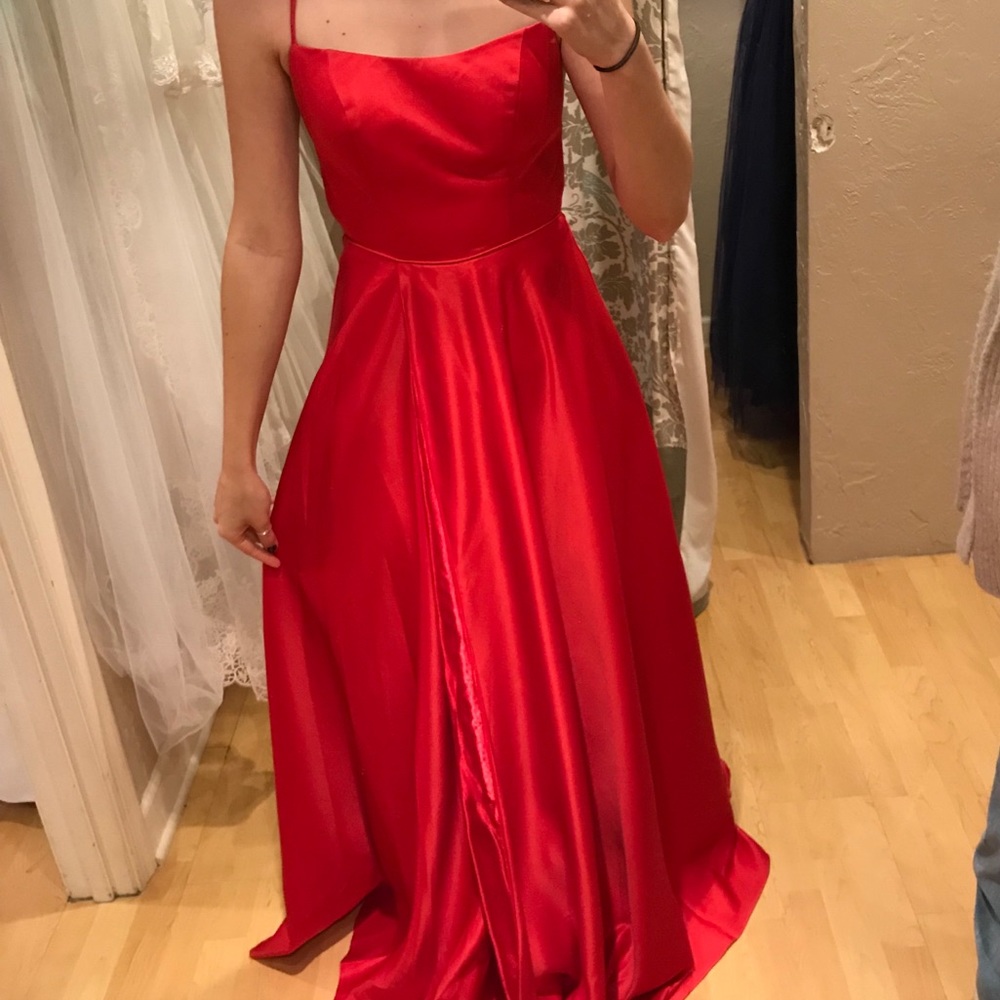 NEW Prom Formal Dress Royal Queen Sz 2 Laced Back Red